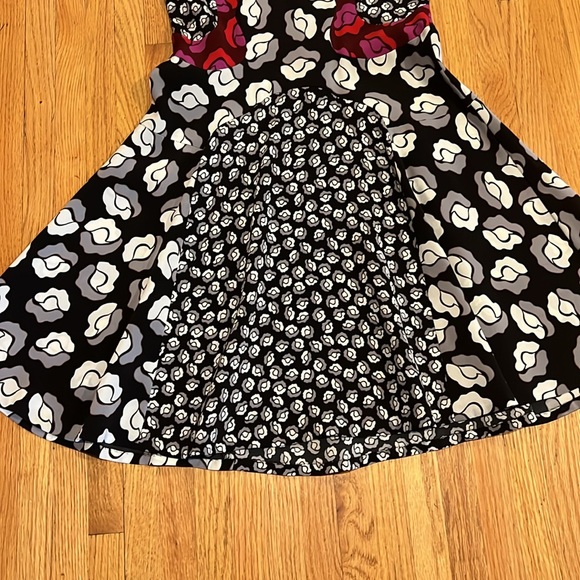 Diane Von Furstenberg dress - Picture 4 of 9